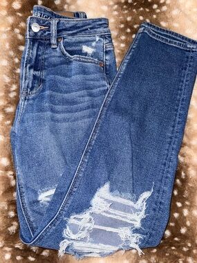 American Eagle Outfitters Women's Distressed Skinny Jeans in Medium Blue